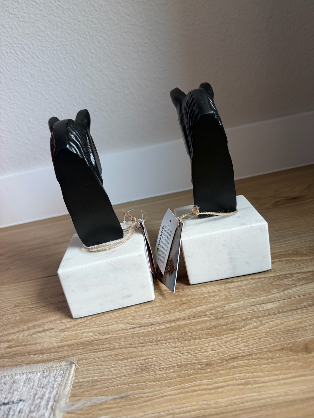 Unbranded Black Horse Head Marble Bookends - Set of 2 - Picture 3 of 3